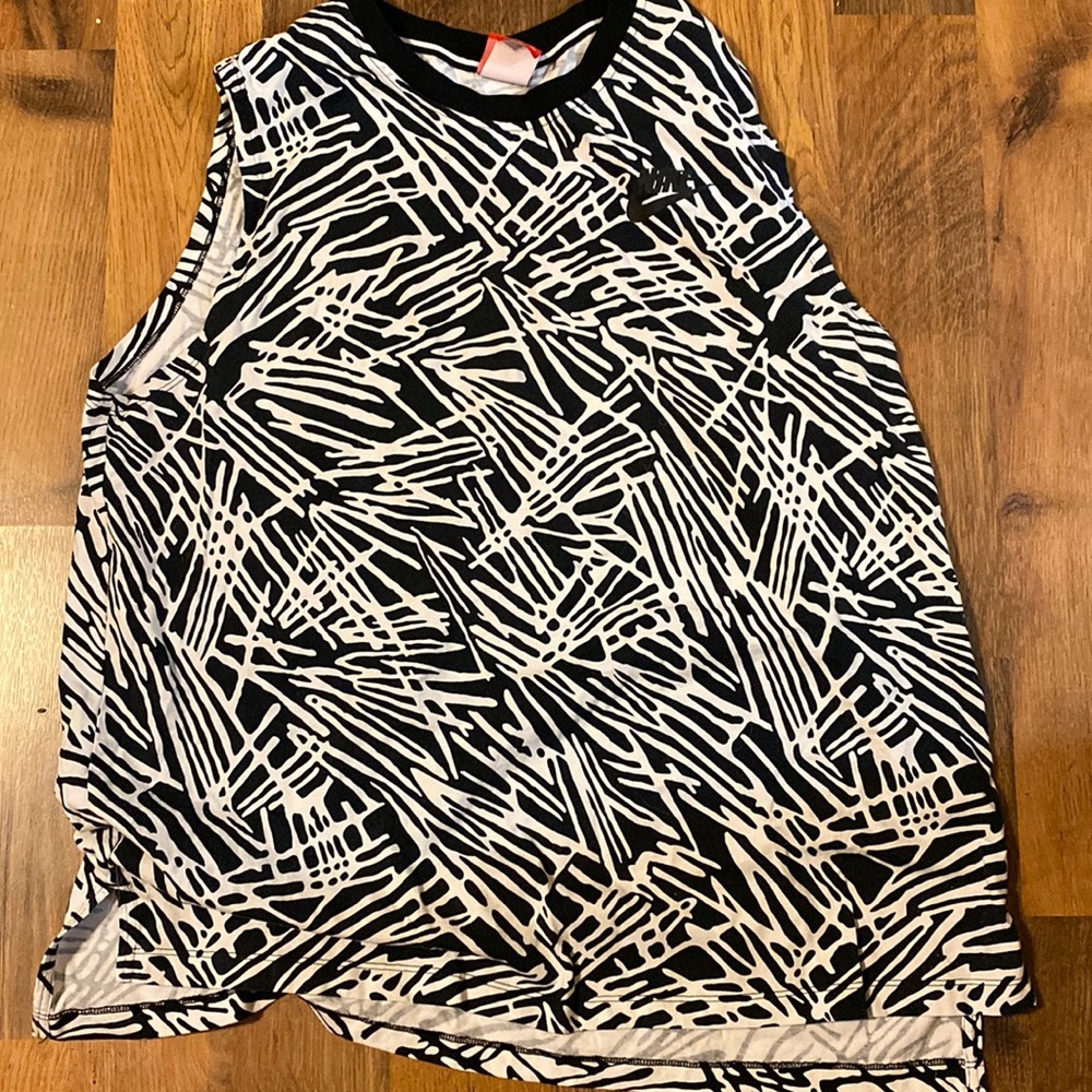 Womens XL black and white Nike tank